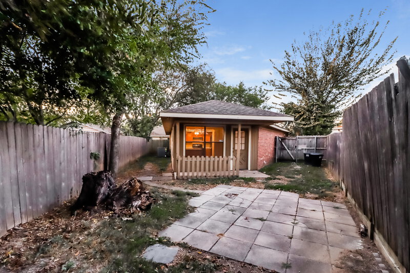 2,785/Mo, 207 Alexander Irving, TX 75061 Exterior View