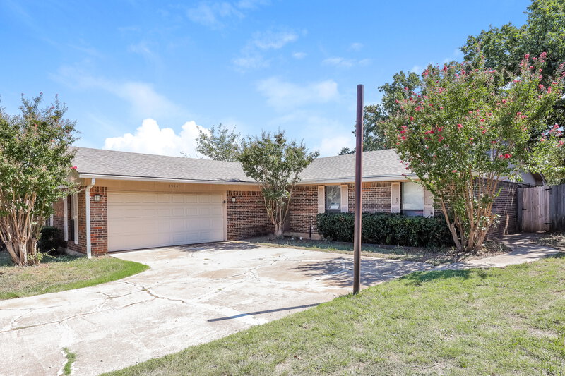 1,805/Mo, 1514 Misty Corinth, TX 76210 Front View