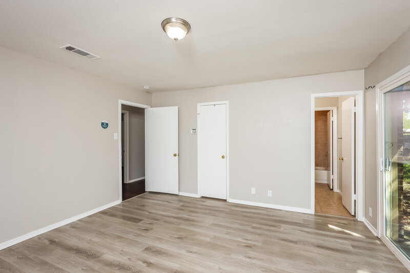 1,805/Mo, 1514 Misty Corinth, TX 76210 Main Bedroom View