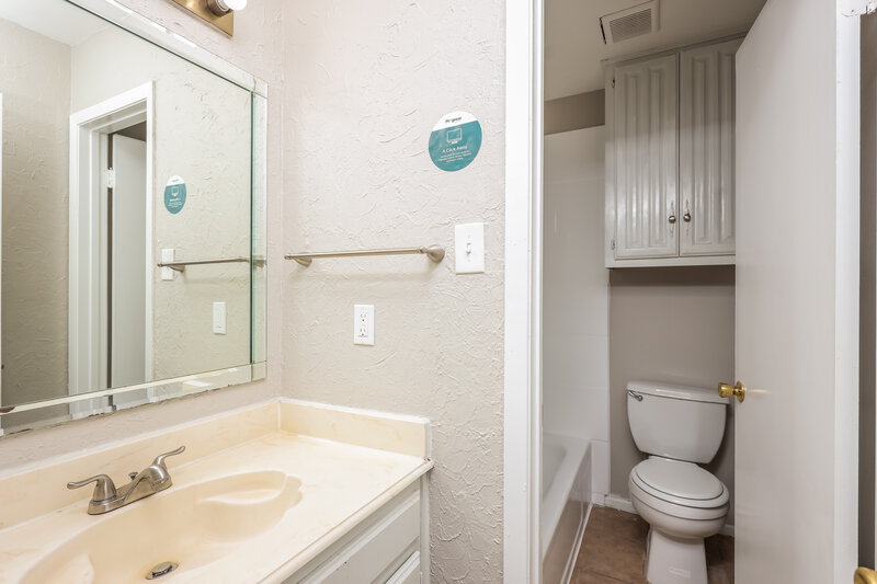 1,805/Mo, 1514 Misty Corinth, TX 76210 Bathroom View