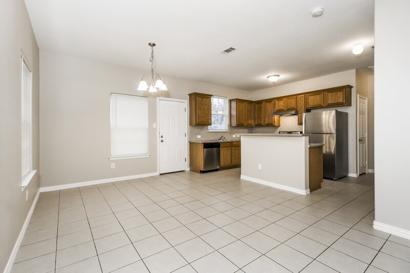 2,200/Mo, 2604 Malone Fort Worth, TX 76106 Dining Room View 2