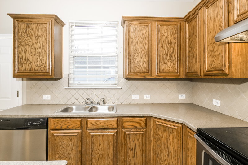 2,200/Mo, 2604 Malone Fort Worth, TX 76106 Kitchen View 3