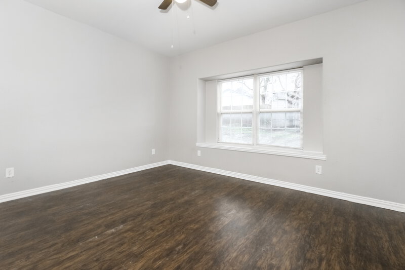 2,200/Mo, 2604 Malone Fort Worth, TX 76106 Main Bedroom View 3