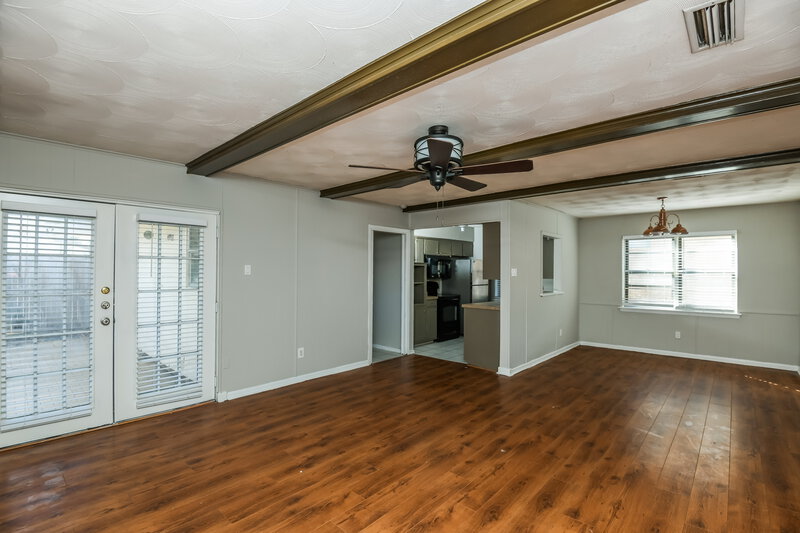 2,090/Mo, 2532 Belhaven Mesquite, TX 75150 Family Room View 3