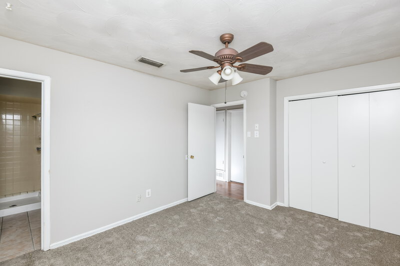 2,090/Mo, 2532 Belhaven Mesquite, TX 75150 Main Bedroom View