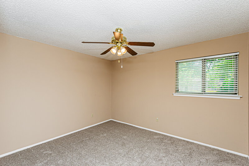 1,850/Mo, 1814 Southeast 4th Street Grand Prairie, TX 75051 Bedroom View 2