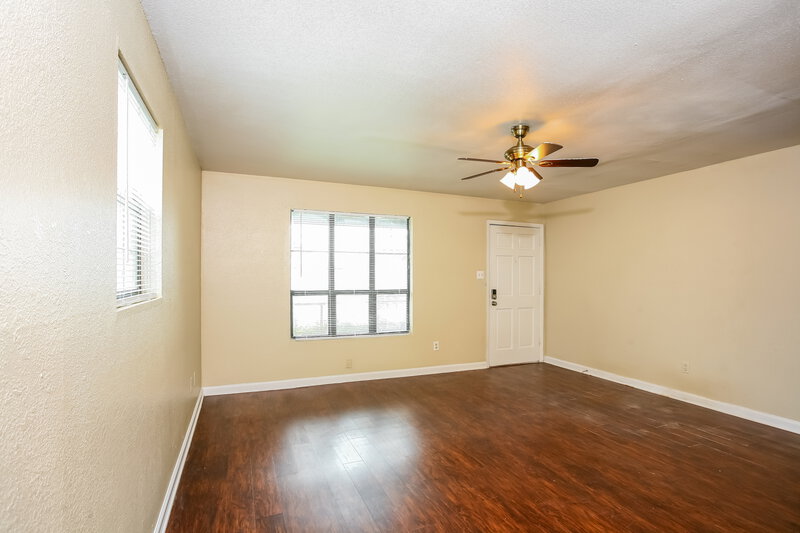 1,490/Mo, 913 Joe Bailey Royse City, TX 75189 Living Room View