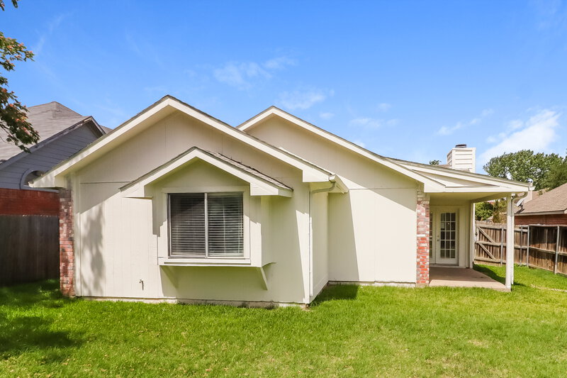 1,715/Mo, 8409 Tallahassee Fort Worth, TX 76123 Rear View