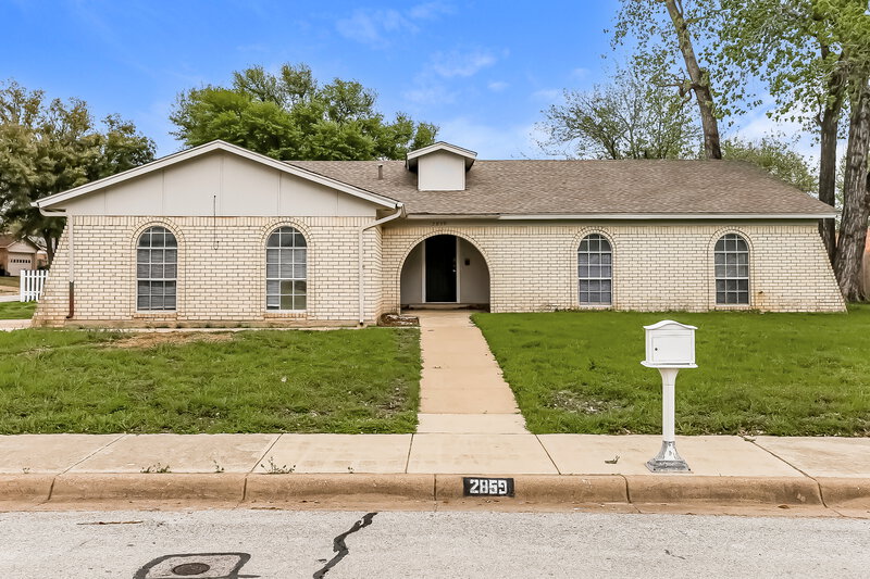 2,005/Mo, 2859 Hitson Fort Worth, TX 76112 External View