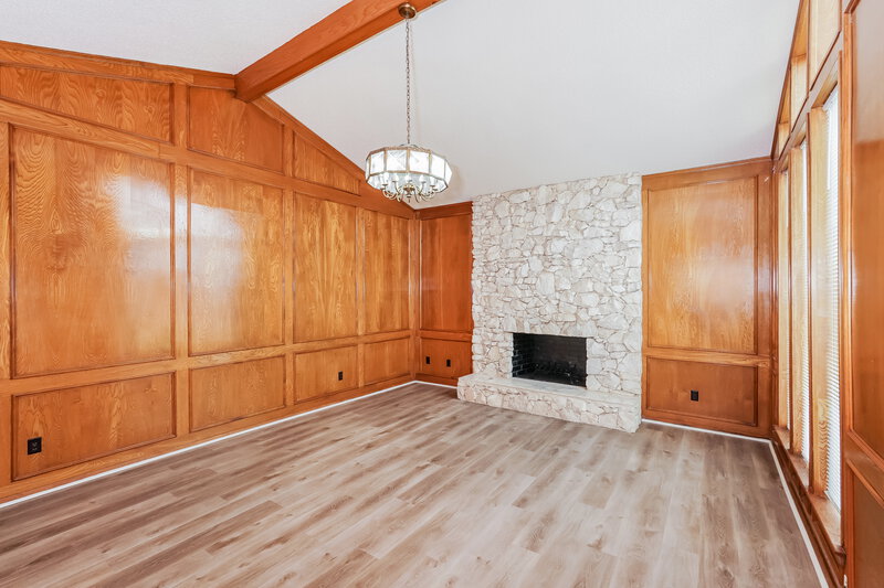 2,300/Mo, 823 Timberline DeSoto, TX 75115 Living Room View 2