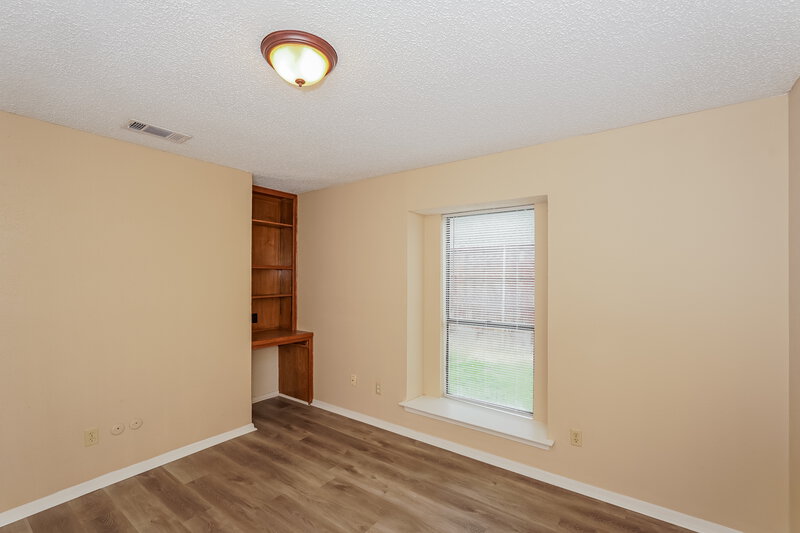 2,300/Mo, 823 Timberline DeSoto, TX 75115 Bedroom View 2