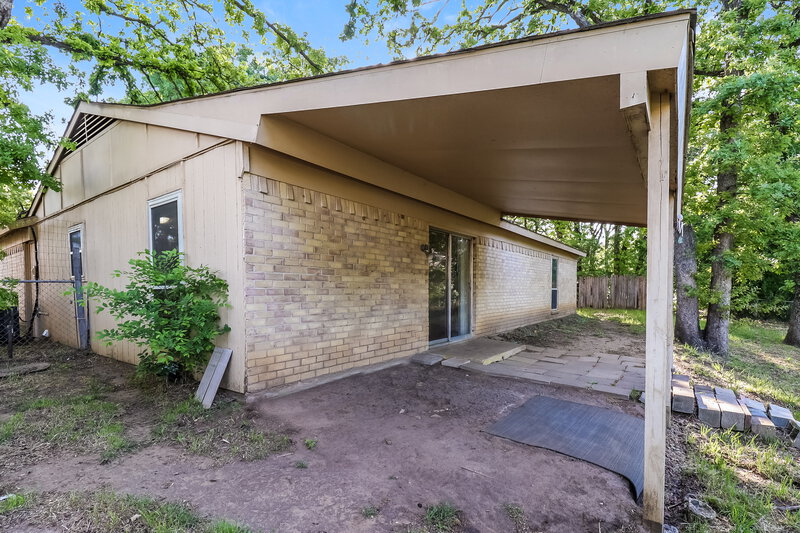 1,845/Mo, 5404 Lansingford Arlington, TX 76017 Rear View