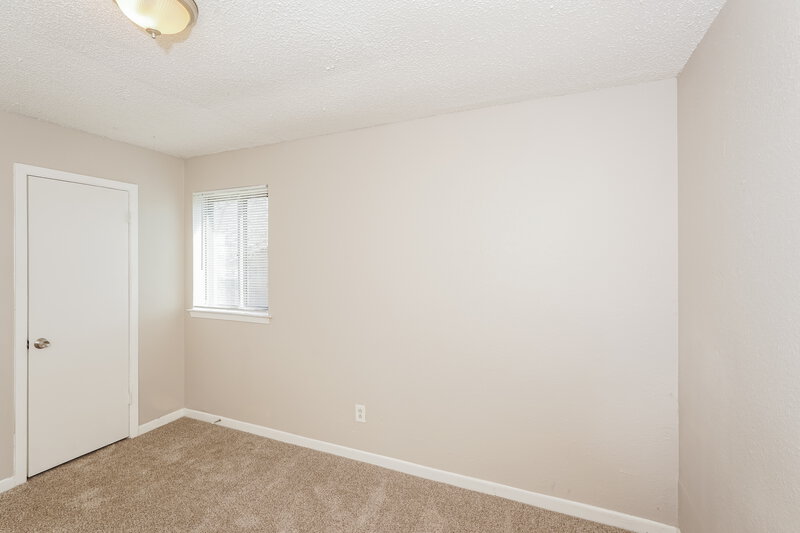 1,650/Mo, 4248 Ambrose Dr Dallas, TX 75241 Main Bedroom View