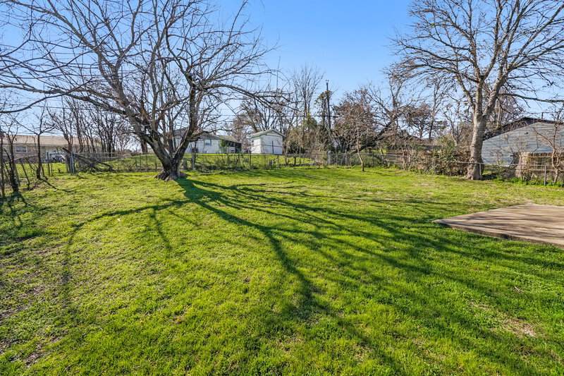 1,650/Mo, 4248 Ambrose Dr Dallas, TX 75241 Rear View