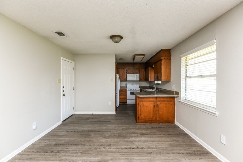 1,975/Mo, 133 Mountain View Azle, TX 76020 Dining Room View