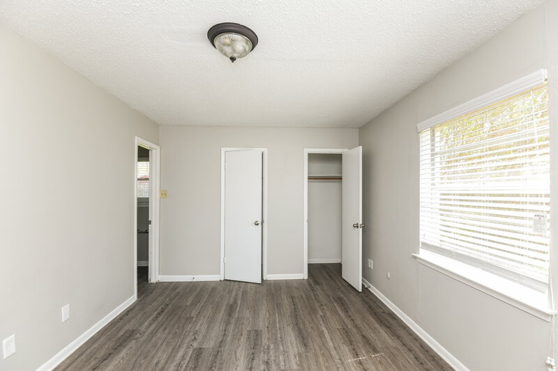1,975/Mo, 133 Mountain View Azle, TX 76020 Main Bedroom View
