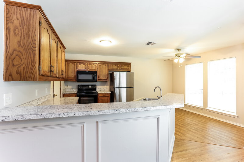 1,930/Mo, 704 Brookhaven Royse City, TX 75189 Kitchen View