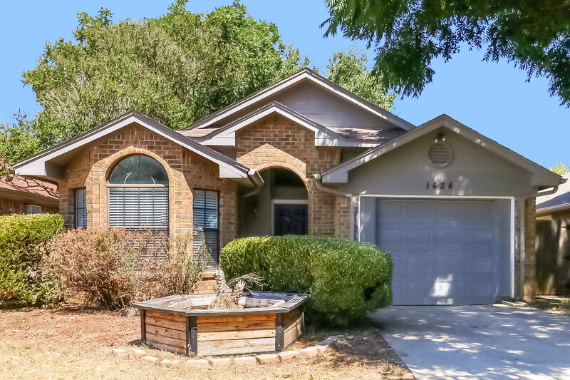 1,750/Mo, 1424 Horncastle Fort Worth, TX 76134 External View
