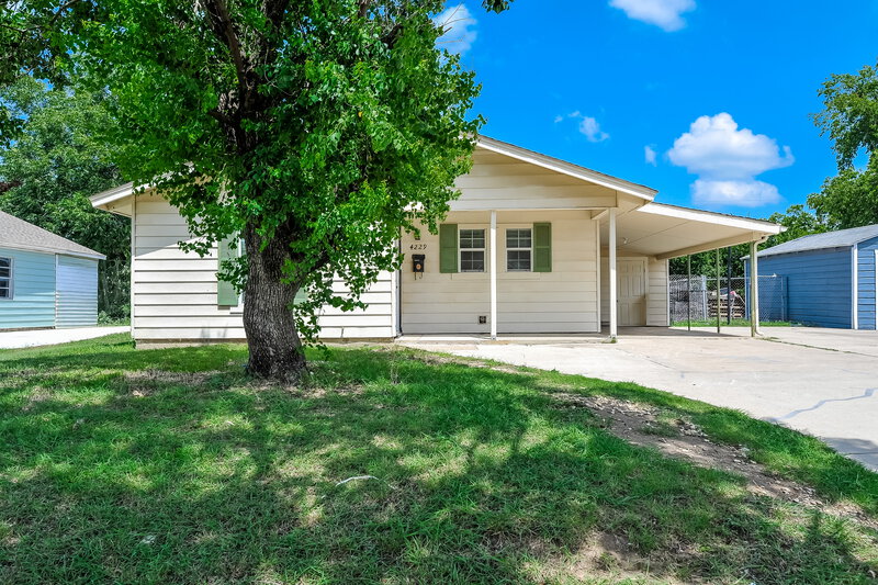 1,570/Mo, 4229 Frazier Ave Fort Worth, TX 76115 External View