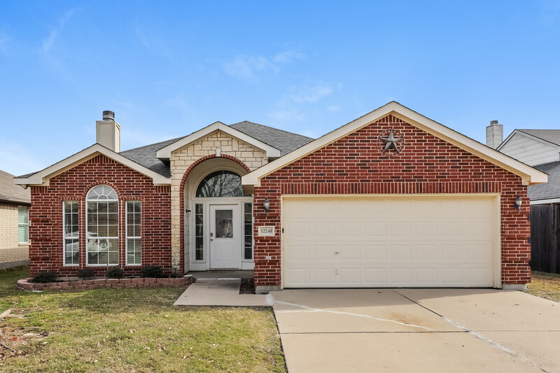 2,185/Mo, 12249 Shadow Wood Trl Burleson, TX 76028 External View