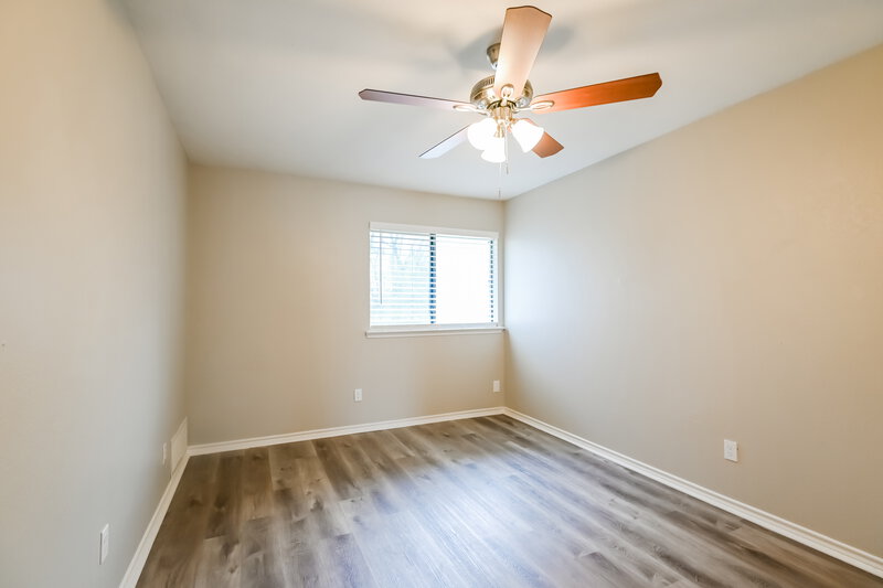 2,285/Mo, 864 Woodridge Dr Desoto, TX 75115 Bedroom View