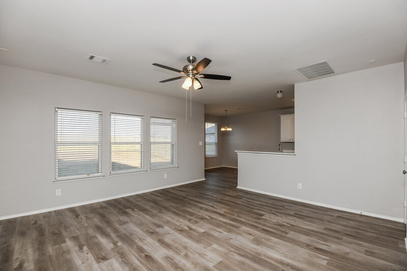 2,175/Mo, 5704 Parkview Hills Ln Fort Worth, TX 76179 Living Room View