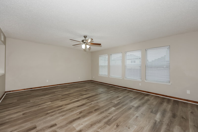 2,335/Mo, 10173 Chapel Springs Trl Fort Worth, TX 76116 Living Room View