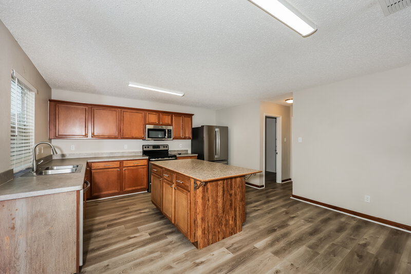 2,335/Mo, 10173 Chapel Springs Trl Fort Worth, TX 76116 Kitchen View 2