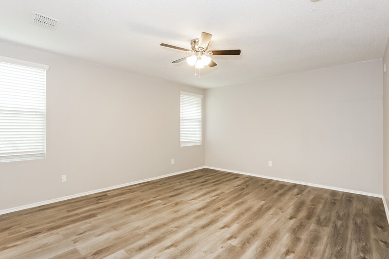 2,210/Mo, 1824 Lariat Dr Justin, TX 76247 Main Bedroom View