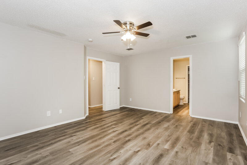 2,210/Mo, 1824 Lariat Dr Justin, TX 76247 Main Bedroom View 2