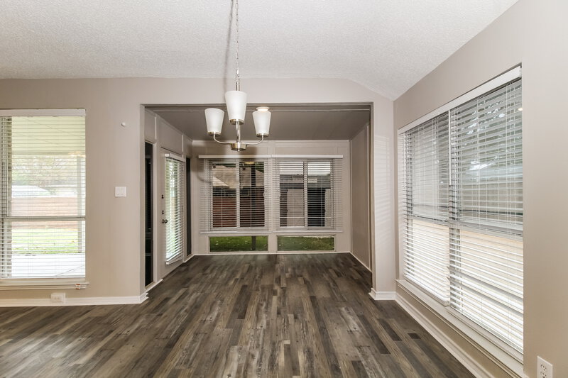 2,445/Mo, 5912 Hillview Dr Watauga, TX 76148 Dining Room View