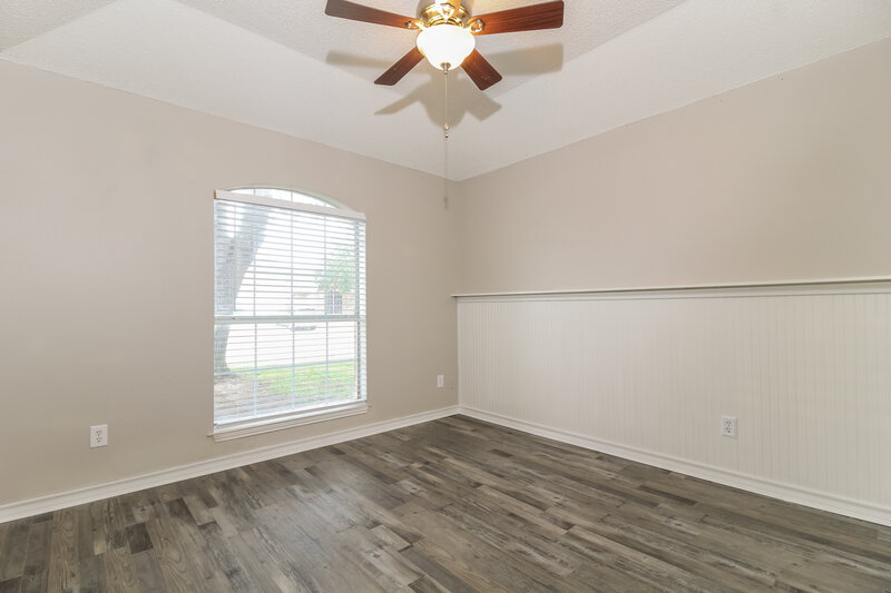 2,445/Mo, 5912 Hillview Dr Watauga, TX 76148 Bedroom View 2