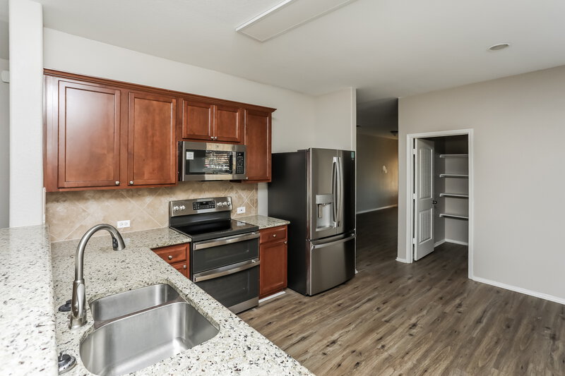 2,185/Mo, 493 Jackson Ln Lavon, TX 75166 Kitchen View