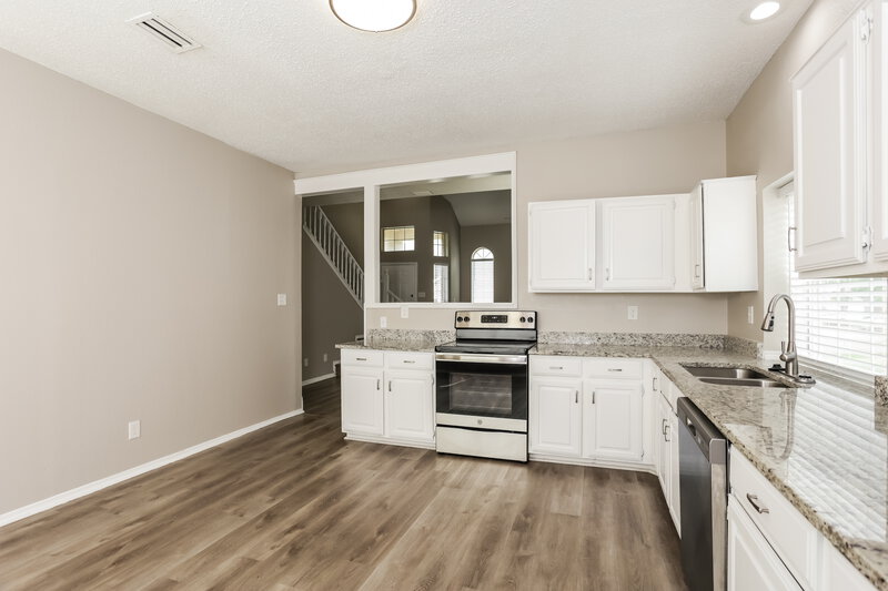 2,390/Mo, 1511 Curtis Ln Cedar Hill, TX 75104 Kitchen View 3