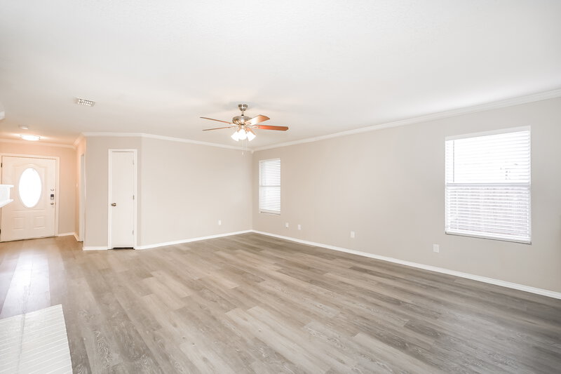 2,230/Mo, 2931 Volturno Dr Grand Prairie, TX 75052 Living Room View