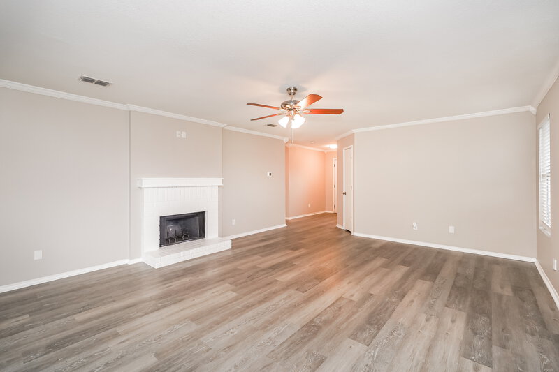 2,230/Mo, 2931 Volturno Dr Grand Prairie, TX 75052 Living Room View 2