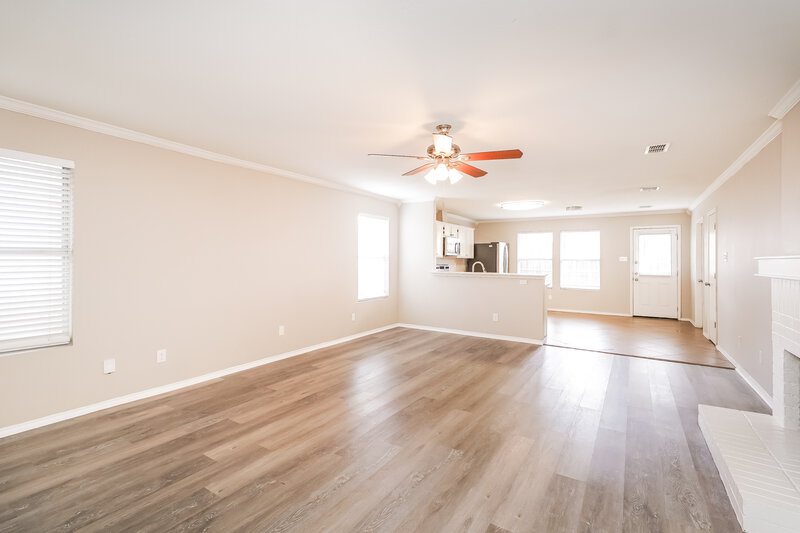 2,230/Mo, 2931 Volturno Dr Grand Prairie, TX 75052 Living Room View 3