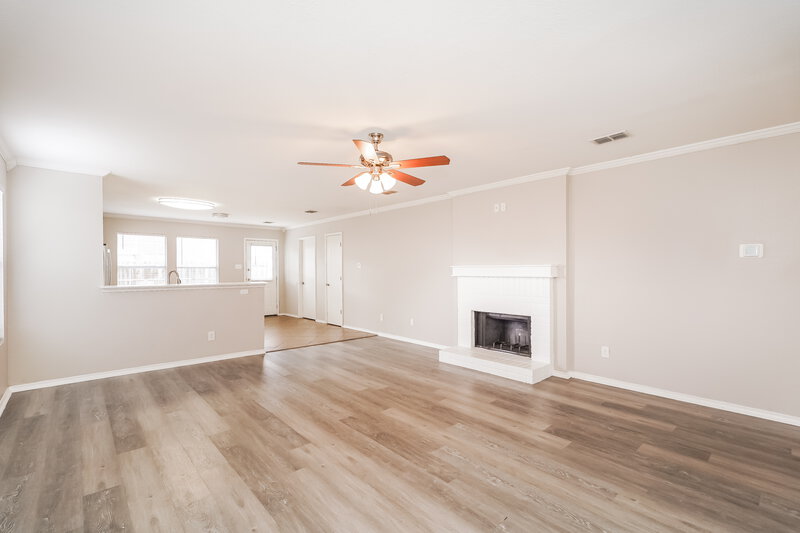 2,230/Mo, 2931 Volturno Dr Grand Prairie, TX 75052 Living Room View 4