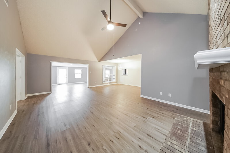 2,445/Mo, 940 Holly Ln Cedar Hill, TX 75104 Misc View 2