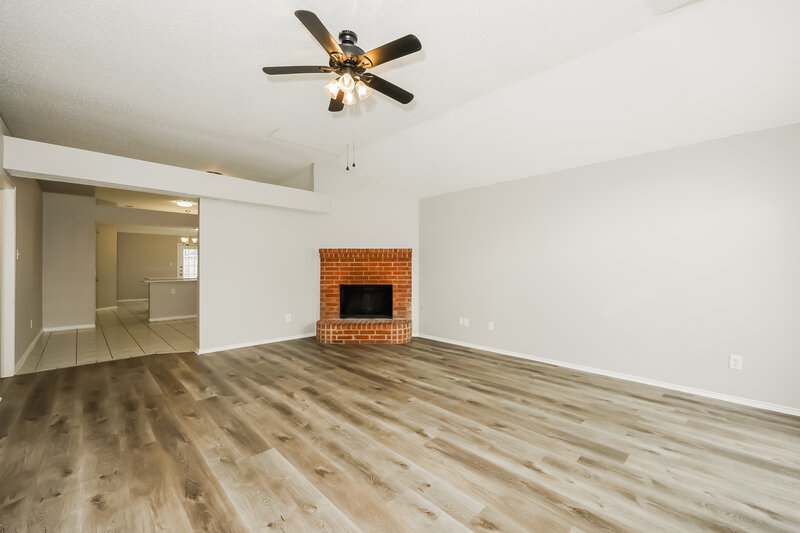 2,090/Mo, 9097 Elbe Trl Fort Worth, TX 76118 Living Room View 2