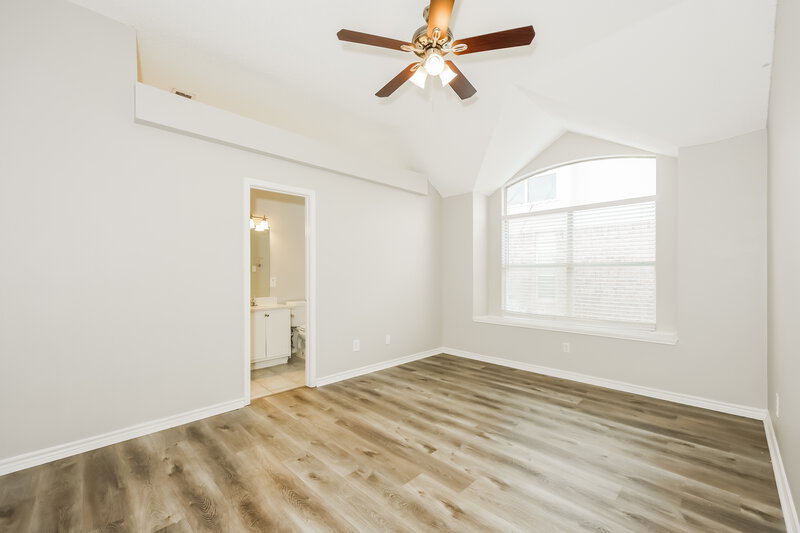 2,090/Mo, 9097 Elbe Trl Fort Worth, TX 76118 Main Bedroom View
