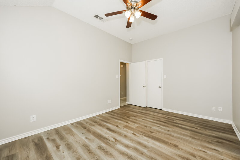 2,090/Mo, 9097 Elbe Trl Fort Worth, TX 76118 Main Bedroom View 2