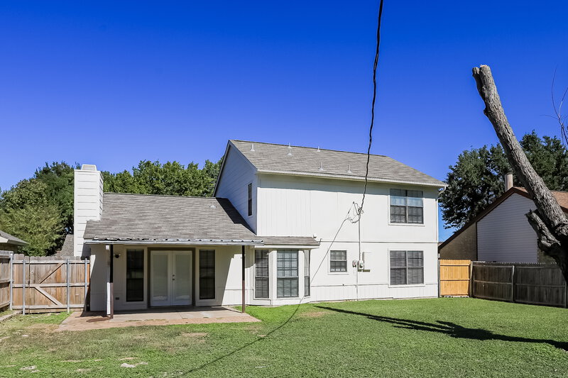 2,545/Mo, 2514 Edinburgh St Arlington, TX 76018 Rear View