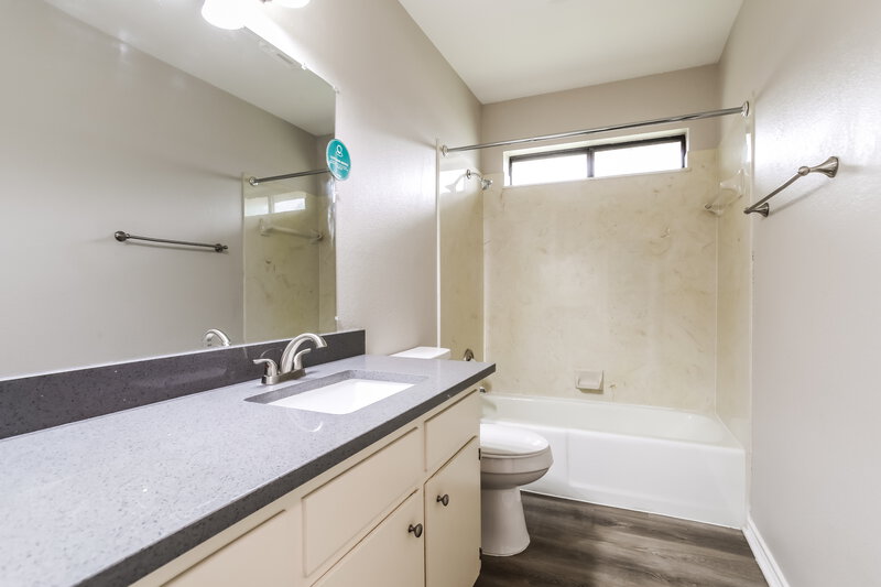 2,055/Mo, 3816 Yellowstone Pl Denton, TX 76209 Bathroom View