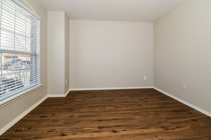 2,100/Mo, 527 Thunder Trl Forney, TX 75126 Family Room View 2