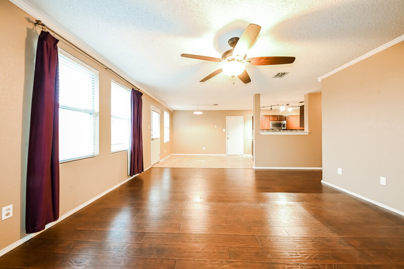 2,290/Mo, 1416 Gentle Rain Dr Lancaster, TX 75134 Living Room View 2