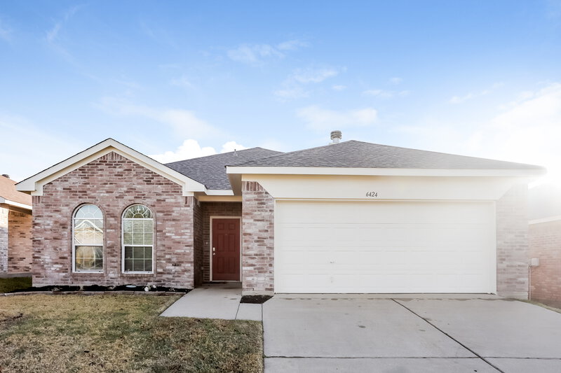 2,035/Mo, 6424 Bay Lake Dr Fort Worth, TX 76179 Front View