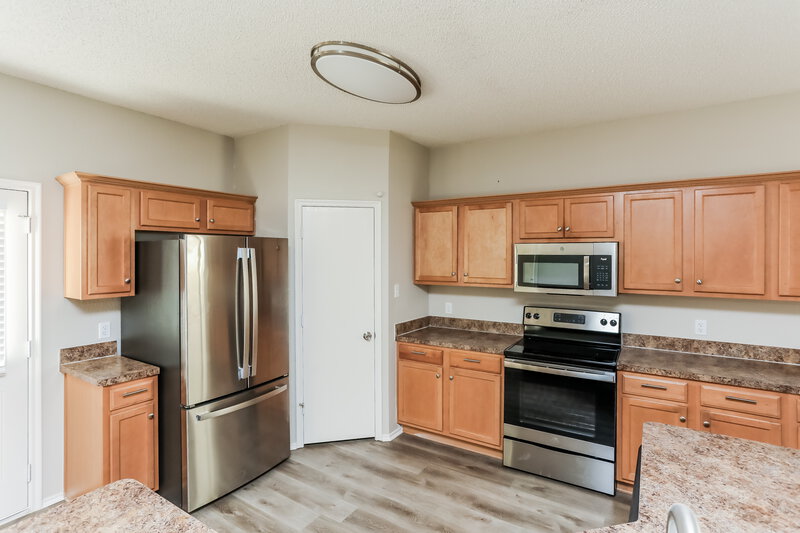 2,035/Mo, 6424 Bay Lake Dr Fort Worth, TX 76179 Kitchen View