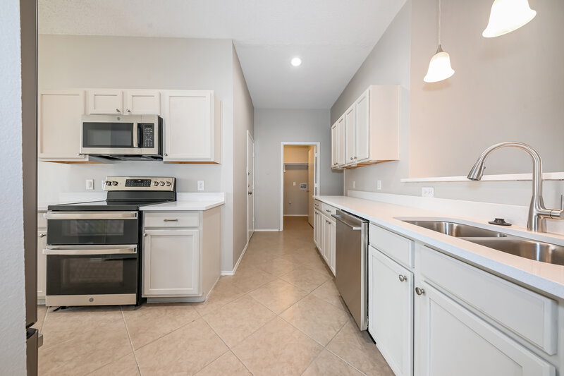 2,355/Mo, 502 Trailblazer Rd Forney, TX 75126 Kitchen View