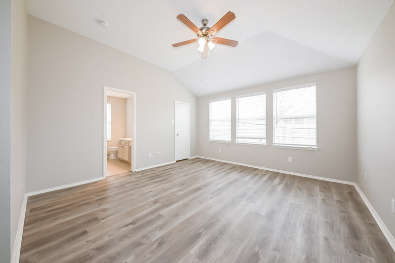 2,355/Mo, 502 Trailblazer Rd Forney, TX 75126 Main Bedroom View
